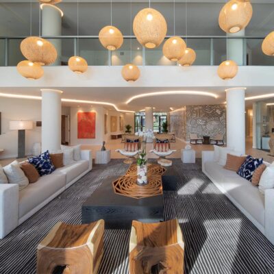 High end rugs decorate the public spaces of the Manor Riverwalk luxury apartments